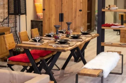 Açık Ceviz Loft Sandalyeli Doğal Ahşap Yemek Masası Takımı